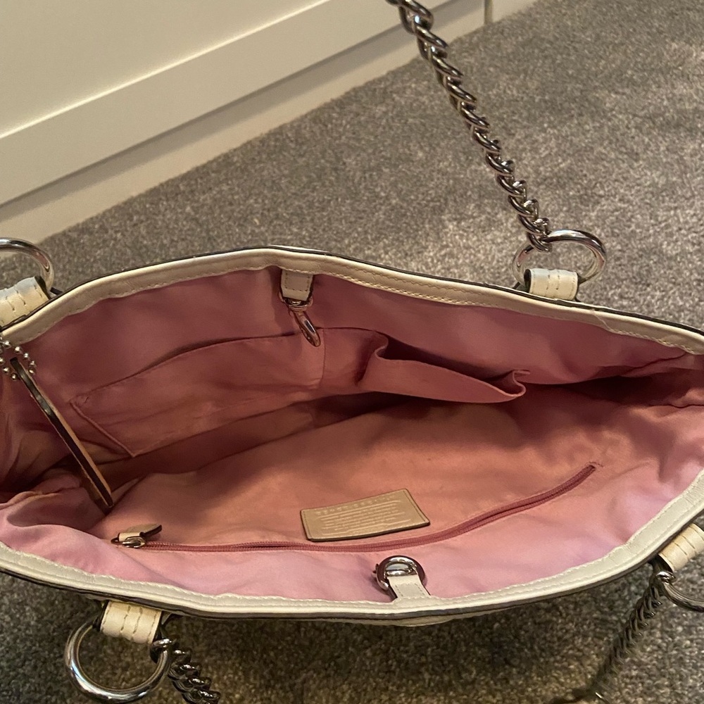 Spring Coach Handbag - Picture 4 of 4